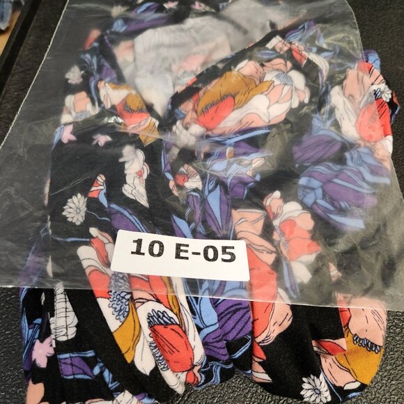 Free People Keepin' On Tee Tropical Blouse Size Large Dolman 3/4 Sleeve Floral - Picture 15 of 15